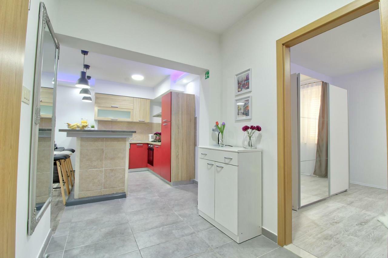 Apartment Marino Макарска Экстерьер фото